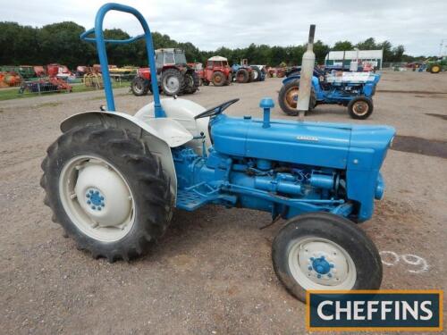 FORDSON Super Dexta 3cylinder diesel TRACTOR Fitted with a roll bar