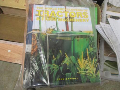 Qty vintage tractor books (5)