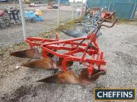 IH 3furrow plough with discs and skimmers