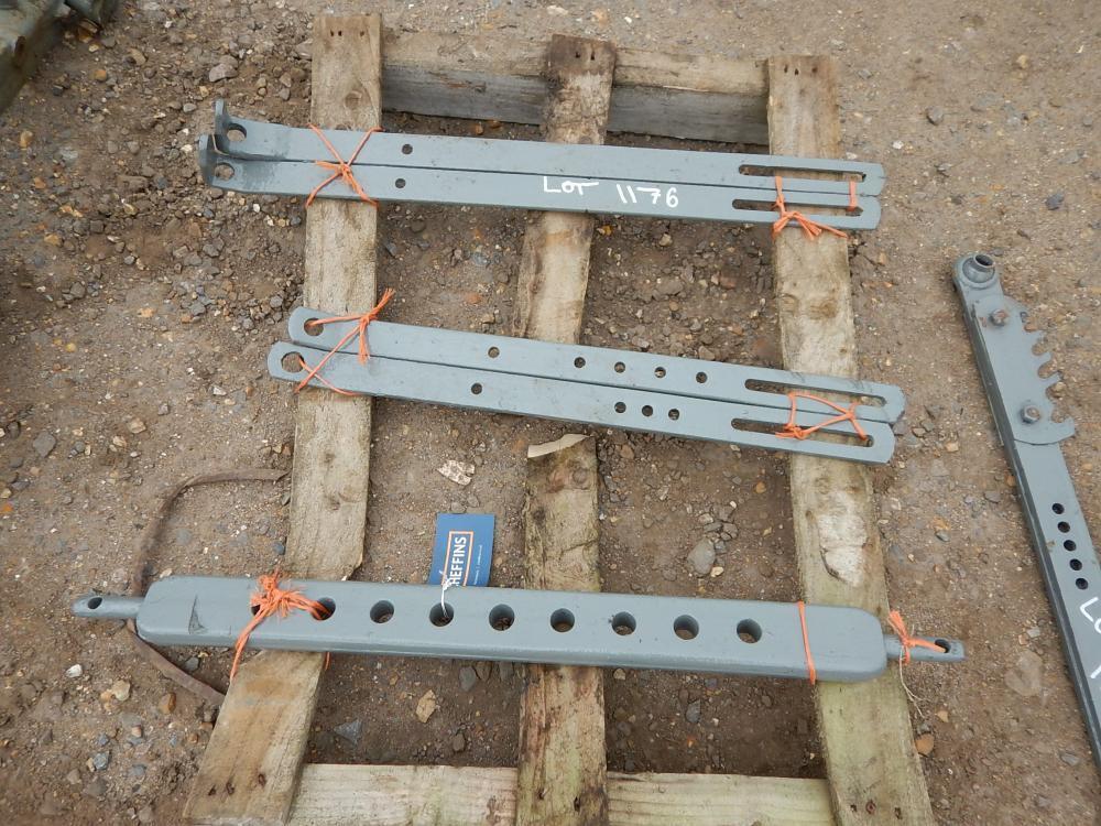 Ferguson drawbar and stays Vintage sale -- Spares, ploughs & implements ...