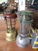 Pressure paraffin lamps (2)