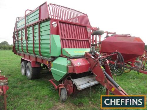 Strautmann Super Vitesse 2 forage wagon tandem axle on 500/50-17 wheels and tyres Serial No. 411053046