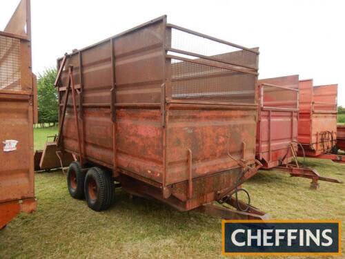 Teagle Titan tandem axle silage trailer