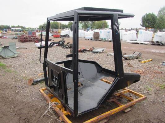 Cab to suit JCB 3CX