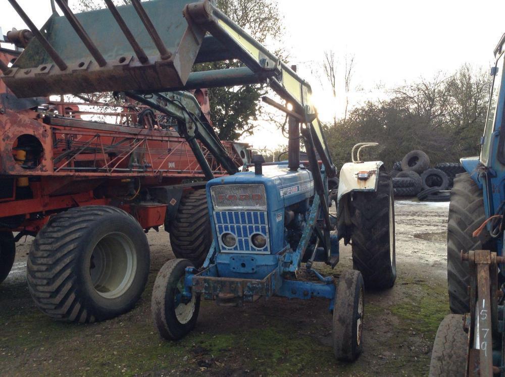 Ford 5000 Tractor c/w loader December 2017 UNSOLD LOTS | Machinery and ...