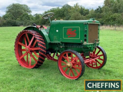 1919 FIAT 702 petrol/paraffin TRACTOR Reg. No. OCI-056 (Belgium) Serial No. 700098 The 702 brought Fiat into the tractor manufacturing business in 1919, more than 70 years before they took over the Ford tractor operation. Some of the design features of t