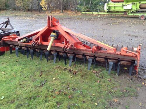 2008 Kuhn Power Harrow c/w quick fit tines, clod board, tooth packer roller