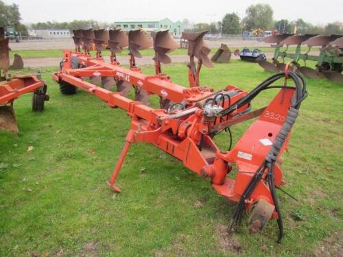 Kuhn SPL6T75 7 Furrow Plough