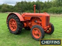 1943 CASE DEX 4cylinder petrol/paraffin TRACTORAn older restoration on good tyres all round