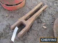 Fordson E27N drawbar yoke