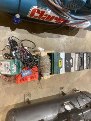 Electric Fencing c/w batteries & chargers UNRESERVED LOT