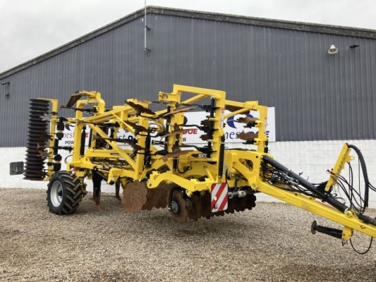 2020 BEDNAR DO5000 TERRALAND NEW & UNUSED COMBINATION CULTIVATOR, ZERO MIX TINES AND WINGS, BRAKED AXLE, CUTPACK PACKER, LED LIGHTS, EX DEMONSTRATION UNIT, LITTLE USE - (SERIAL NO DO5000CA2686M) (11174850) (MANUFACTURERS WARRANTY APPLIES)