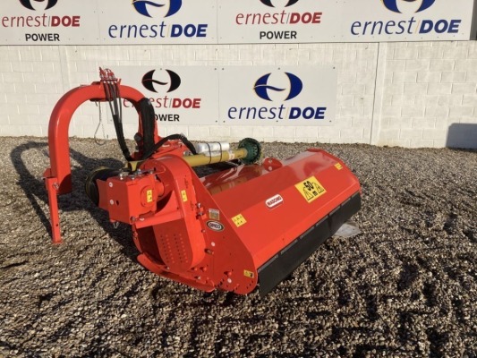 2020 MASCHIO GIRAFFONA 210 FLAIL MOWER NEW & UNUSED R/H OFFSET SOME PAINTWORK SCRATCHES TO HEADSTOCK AND HOOD- (SERIAL NO KM91D0404) (11174389) (MANUFACTURERS WARRANTY APPLIES)