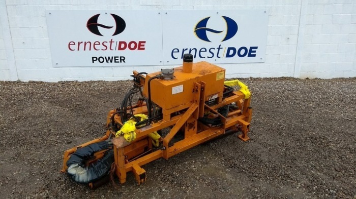 SISIS VEEMO 3 POINT LINKAGE MOUNTED SCARIFIER, NO HYDRAULIC PUMP, PLUS 1 GROUND DRIVEN VEEMO UNIT (NO RESERVE)