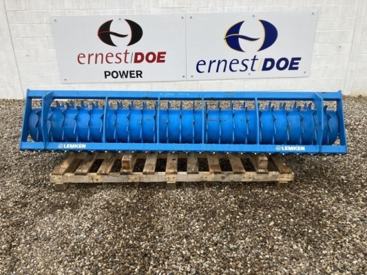 LEMKEN 3M PACKER ROLLER SHOPSOILED, SCRUFFY PAINTWORK (MANUFACTURERS WARRANTY APPLIES)