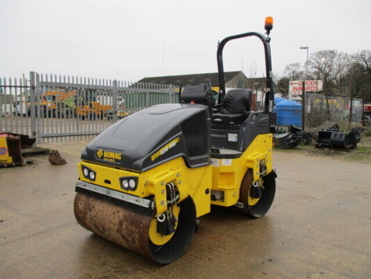 2020 BOMAG BW120AD-5 TANDEM ROLLER, VIBRATING DRUMS, FLASHING BEACON, FOLDING ROPS, MANUFACTURERS WARRANTY APPLIES. (11173074)