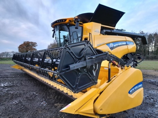 2019 NEW HOLLAND HARVESTER CR9.90TRK EX-DEMO HIGH SPECIFICATION (SERIAL NO 8E2019003) (J1166092) (MANUFACTURERS WARRANTY APPLIES)
