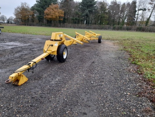 2012 AS MARSTON AS (CNH) HT7600 HEADER TROLLEY EX HIRE HEADER TROLLEY FOUR WHEEL DOLLEY STYLE HEADER TROLLEY FOR 25FT CNH HEADER (YELLOW), SWAN NECK, 260/70-15.3 VREDESTEINS, ROAD LIGHTS (FC1212C)