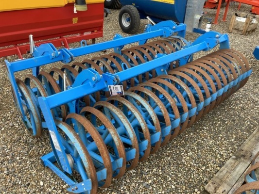 LEMKEN RAZOR RING ROLLERS SHOPSOILED, SCRUFFY PAINTWORK 