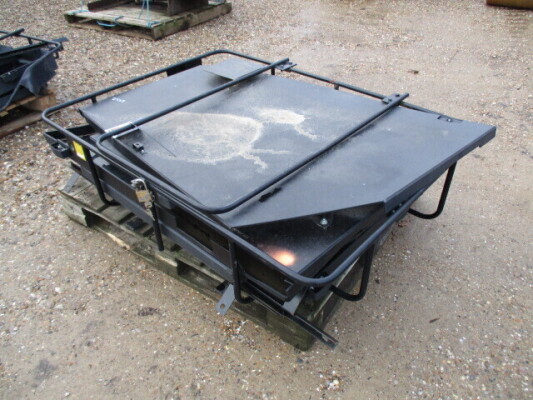 CABCARE CAB VANDAL GUARDS C/W CRADLE TO FIT HYUNDAI 140LC-9A/160LC-9A/180LC-9A/220LC-9A/260LC-9A/300LC-9A