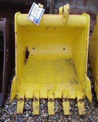 HYUNDAI DIGGING BUCKET TO FIT HYUNDAI R55-7/R55-7A/R55-9/R55-9A/R60CR-9/R60CR-9A 45MM PIN DIAMETER (NO RESERVE)