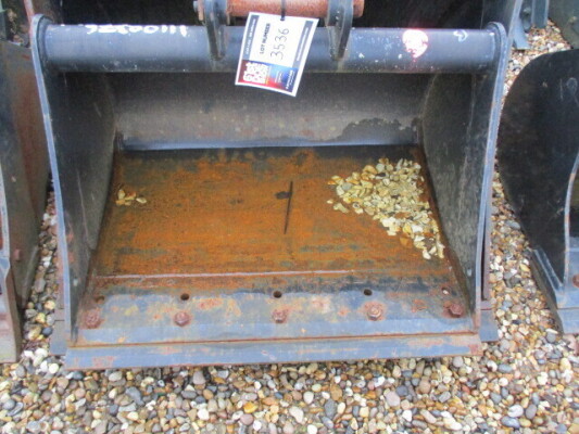 HARFORD BUCKET 30INS DIGGING BUCKET TO FIT KOMATSU PC30. (11100376)