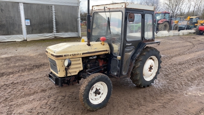 Marshall 302 2wd Tractor c/w cab A Reg C/C: 87019210