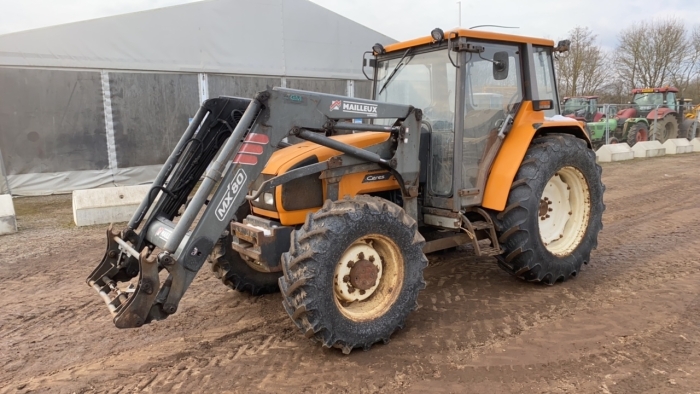 Renault Ceres 345 Tractor c/w loader C/C: 87019310