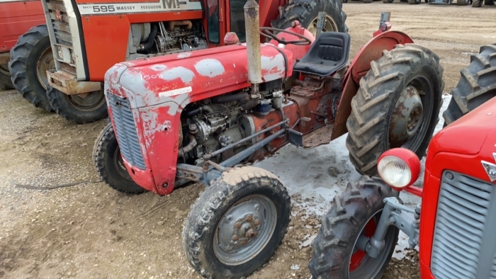 Massey Ferguson 35X 2wd Tractor c/w 3cyl. Perkins engine, diff lock and multi power C/C: 87019210