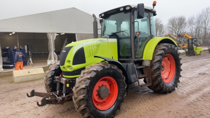 Claas 657 Tractor