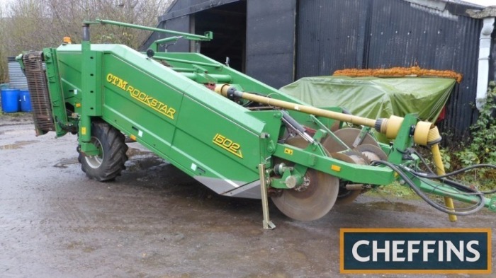 2011 CTM Rockstar 1502 soil separator, star/web machine with hydraulic scrubber web, multiblade share, in fill rings 1st shaft, 8 rows of stars, 1 spacer, 45mm rear sieve web, 28mm cross conveyor, steering axle, LED work lights and rear camera, new shaft
