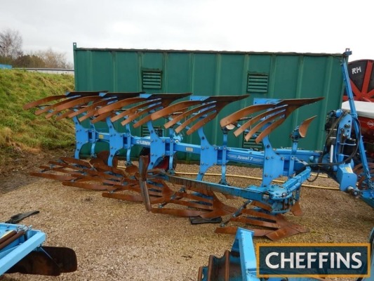 2016 Lemken Juwel 7 5furrow mounted reversible plough with slatted mouldboards, hydraulic front furrow adjustment and press arm Serial No. 426369