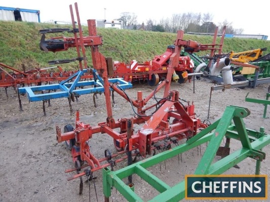 Stekete front mounted hydraulic folding 6row interow hoe with 'A' blades and finger weeders, 26ins rows