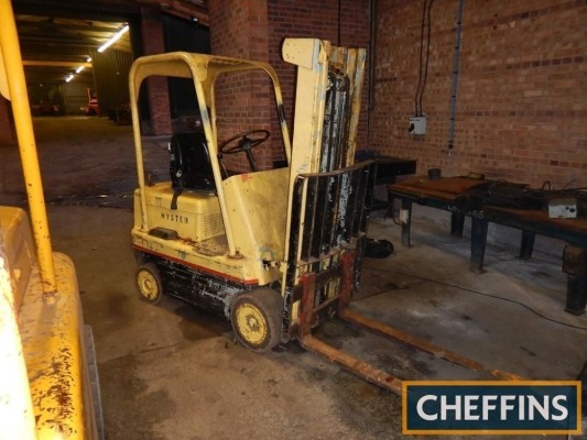 HYSTER diesel fixed mast FORKLIFT Hours: 2,490