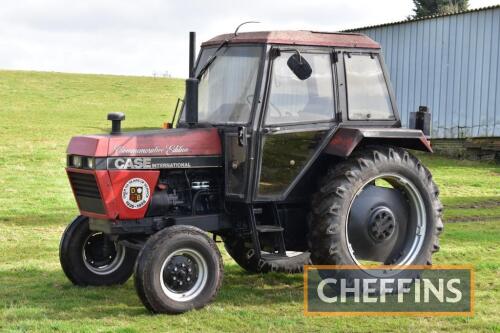 1988 CASE INTERNATIONAL 1394 diesel TRACTOR Reg. No. E960 TWR Serial No. 11508537 This Commemorative Edition is fitted with rear linkage, drawbar and toplink on 13.6/12-36 rear wheels and tyres and showing 5,600 hours