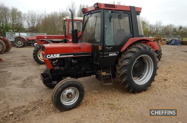 1988 CASE INTERNATIONAL 885XL 6cylinder diesel TRACTOR Reg. No. E324 XYD Serial No. 022854 A well presented example on good tyres