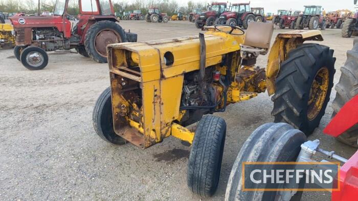 Massey Ferguson Tractor Ser. No. 614228 C/C: 87019310