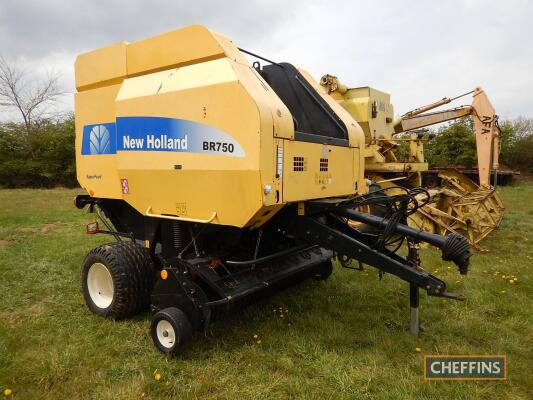 New Holland BR750 single axle round baler, fitted with Superfeed, 2.1m pick-up on 480/45-17 wheels and tyres. On farm from new Bale count: 15,511