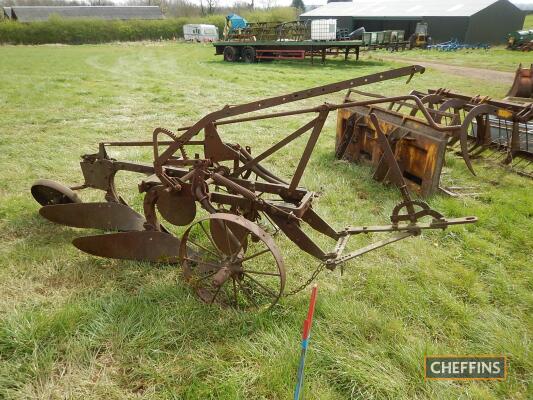 Ransomes 2furrow plough, complete with YL40 points