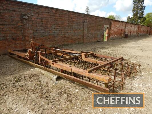 Crawfords mounted hydraulic folding 4-section seed harrows, 6m