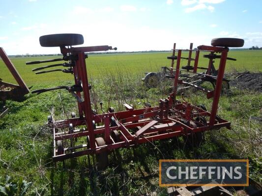 Massey Ferguson 14ft folding springtine cultivator