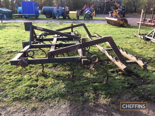 Blench 3m Springtine Harrows c/w spares C/C: 84322930