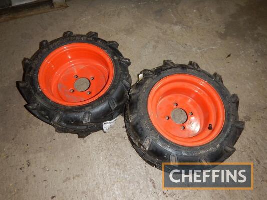 Pr. 18x8.5-10 wheels and tyres with 4stud centres