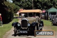 1928 1697cc Humber 14/40 Tourer Reg. No. FG 4370 Chassis No. 15271 Engine No. 14637 The vendor describes the grand tourer as being good to very good in all respects. In recent times, the work carried out has been extensive and includes a complete engine r