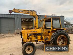 1968 FORD 5000 4cylinder diesel TRACTOR Fitted with a mid-mounted Cotil CT300 crane, showing 5,150 hours. In regular use until 2 years ago in a factory for lifting electric motors for maintenance. Stated to be in good working order. It has a marked SWL of