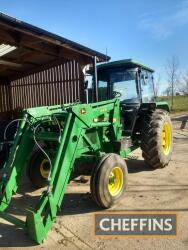 1986 JOHN DEERE 1640 4cylinder diesel TRACTOR Reg. No. C782 FVS Serial No. 565147 Fitted with John Deere 254 loader and muck fork loader bucket, it was subject to full restoration a year ago and has been on light grass work since