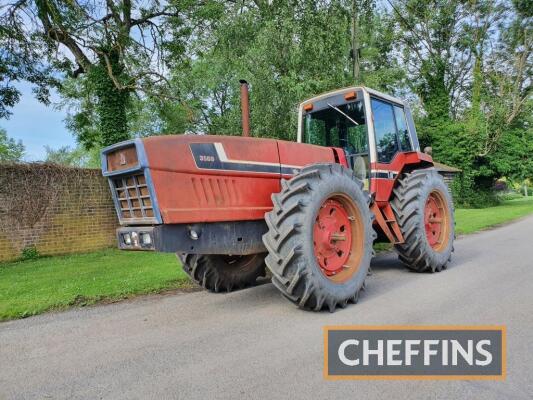 INTERNATIONAL 3588 2+2 'Snoopy' 6cylinder diesel ARTICULATED TRACTOR Serial No. 06010 An original example fitted with linkage, 3no. double spool valves, 18.4x38 Continental tyres and showing just 5,828 hours