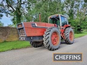 INTERNATIONAL 3588 2+2 'Snoopy' 6cylinder diesel ARTICULATED TRACTOR Serial No. 06010 An original example fitted with linkage, 3no. double spool valves, 18.4x38 Continental tyres and showing just 5,828 hours