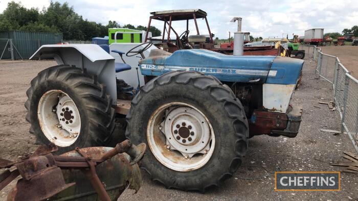 1968 COUNTY 1124 6cylinder diesel TRACTOR Fitted with heavy-duty gearbox, front weights and new mudguards. Vendor states that everything works as it should. Sale due to sale of the farm