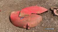 Massey Ferguson 135 round-topped mudguards